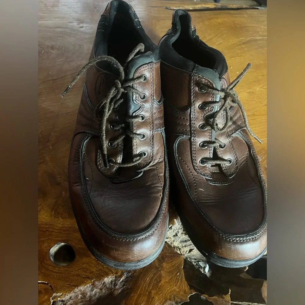 Men’s Clarks Travel Trek Brown Leather Shoes Size 12W